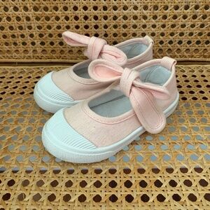 Toddler Girls Pink Canvas Bow Mary Jane Sneakers Velcro EU 25 US 8.5